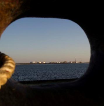 ANALYSIS: How Could Iran Disrupt Gulf Oil Flows?