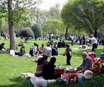 City of Tehran Bans Musical Instruments in Public Parks