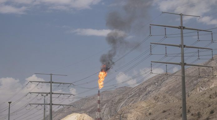 Iran Faces Winter Gas Shortage as Government Warns of Possible Supply Cuts