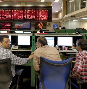 Iran’s Government Is Responsible for Volatile Stock Market, Expert Says