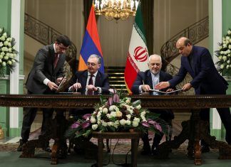 Mohammad Javad Zarif signs documents with Armenian Foreign Minister Zohrab Mnatsakanyan