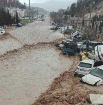 Floods Kill at Least 18 in Southern Iran, Provinces on Alert