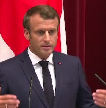 Macron Calls for “Little Gestures” to Defuse U.S.-Iran Tensions