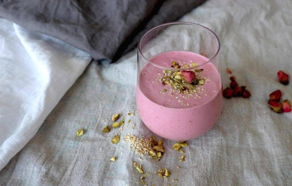 Persian-Love-Smoothie-with-Raspberry-and-Rosewater-5