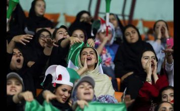 Soccer-FIFA Chief Welcomes Presence of Female Fans at Iranian Cup Match