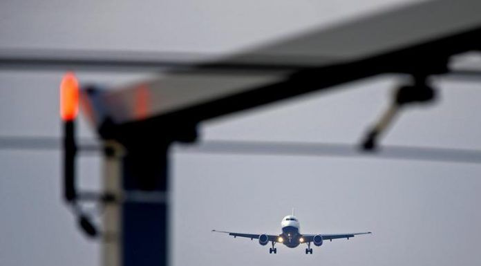 US Begins Deporting Hundreds of Iranians After Rare Deal with Tehran