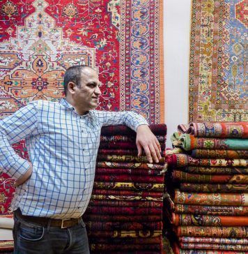 Iranian Carpet Exports Have Plummeted, Union Representative Says