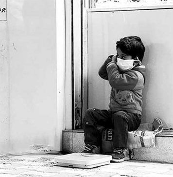 Many Underage Children Are Street Peddlers in Iran, Official Says