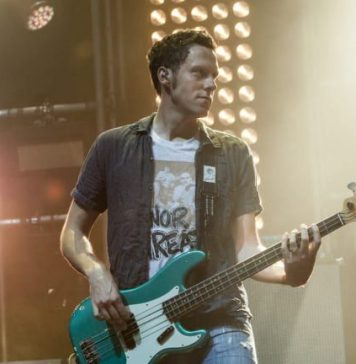 Grammy-Nominated Kaveh Rastegar Performs With Springsteen, Writes for Bruno Mars