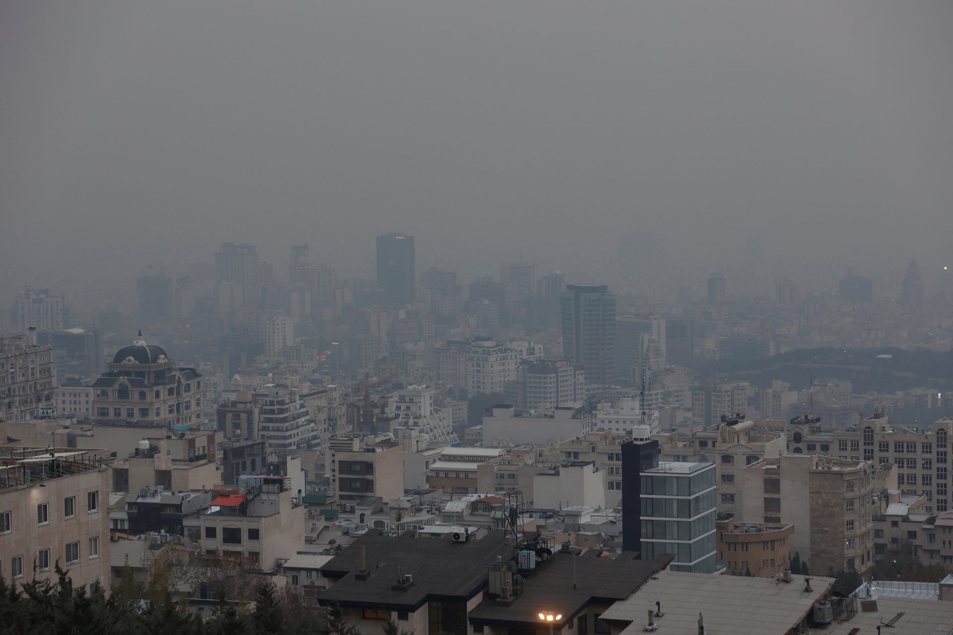Polluted Air Fuels Influenza Surge, Prompting Provincial Shutdowns ...