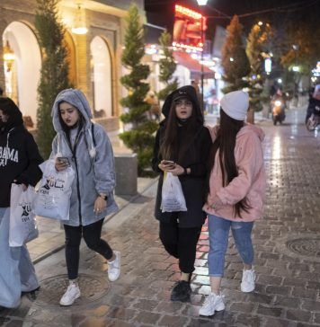 Iran Bans Screening Tests for Pregnant Women Under 35 With No Prior Abnormalities