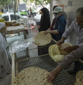 Bread Prices Soar in Iran After Government Cuts Flour Subsidies