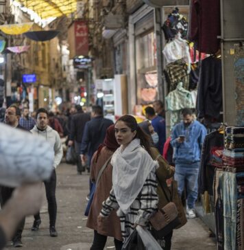 Iran Protesters Call for Strike, Prosecutor Says Morality Police Shut Down