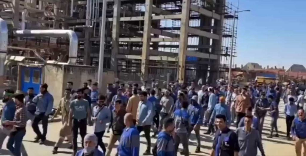 Striking Iranian Workers Demand Back Pay, Insurance, Better Work