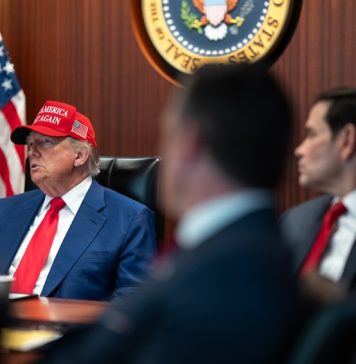 Trump Warns Iran of ‘Bad Things’ if No Deal Made, Sets Deadline of 10-15 Days