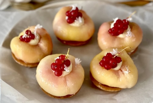 Whole White Peach Tart with Vanilla Pâte Sucrée & Diplomat Cream (Marugoto Peach Tart)