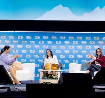 Nazanin Boniadi, Zaghari-Ratcliffe, Discuss Iran at One Young World Summit