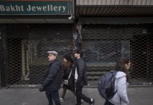 Tehran Prosecutors Target Public Figures, Businesses Accused of Backing Protests