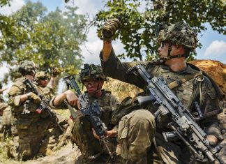 US Expected to Send Thousands More Soldiers to Middle East, Sources Say