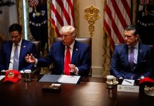 US and Iran Remain Divided on Hormuz Deal as White House Rejects Tehran TV Report