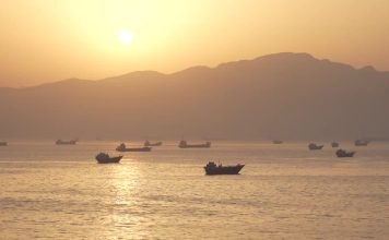 US, Iran Spar Over Nuclear Checks as Stranded Ships Poised to Leave the Persian Gulf
