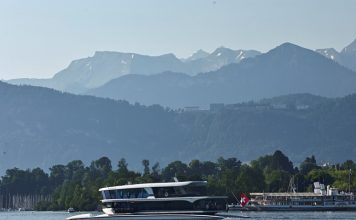 Top-Level U.S.-Iran Peace Talks to Begin at Swiss Resort With Hormuz in Spotlight