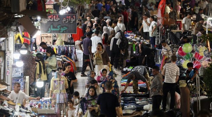 War Weighs on Iran’s Economy as US Intensifies Sanctions