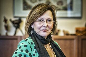 Professor Firouzeh Nahavandi Is Granted Title of Baroness by Belgium’s King Philippe