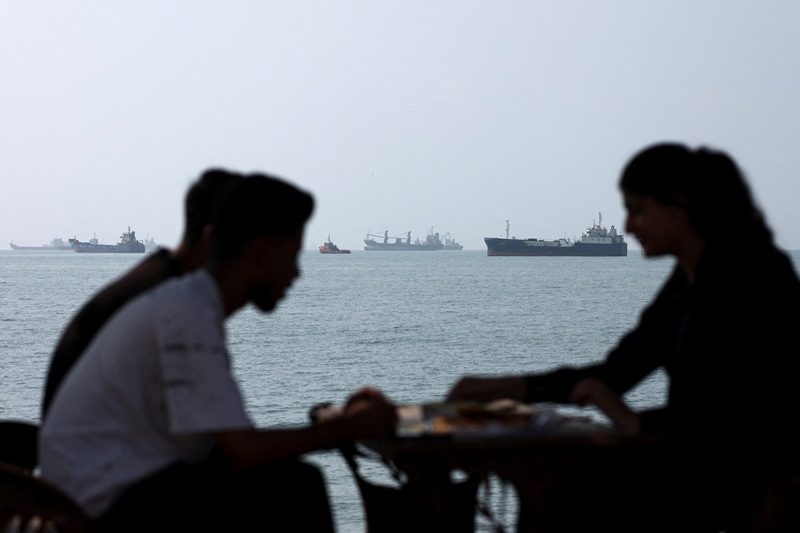 US, Iranian Forces Fire at Vessels in Waters Near Iran