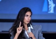 Women from Iran Speak Out At Milan Fashion Week Event, Call for Freedom